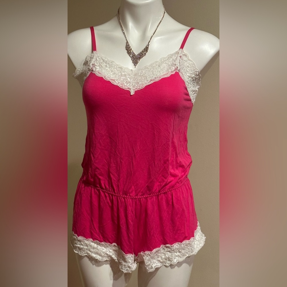 Jezebel Pink and White Lace Edges .Romper elastic waist adjustable straps Sz M